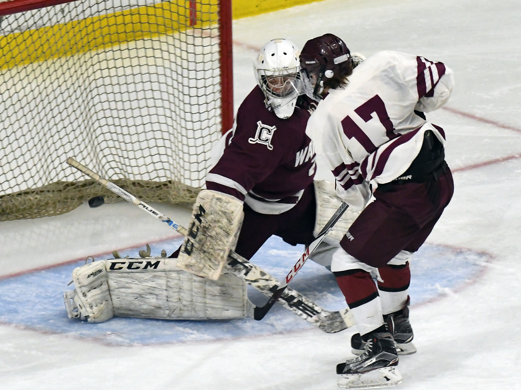 Auburn Clinton Hockey 15.JPG